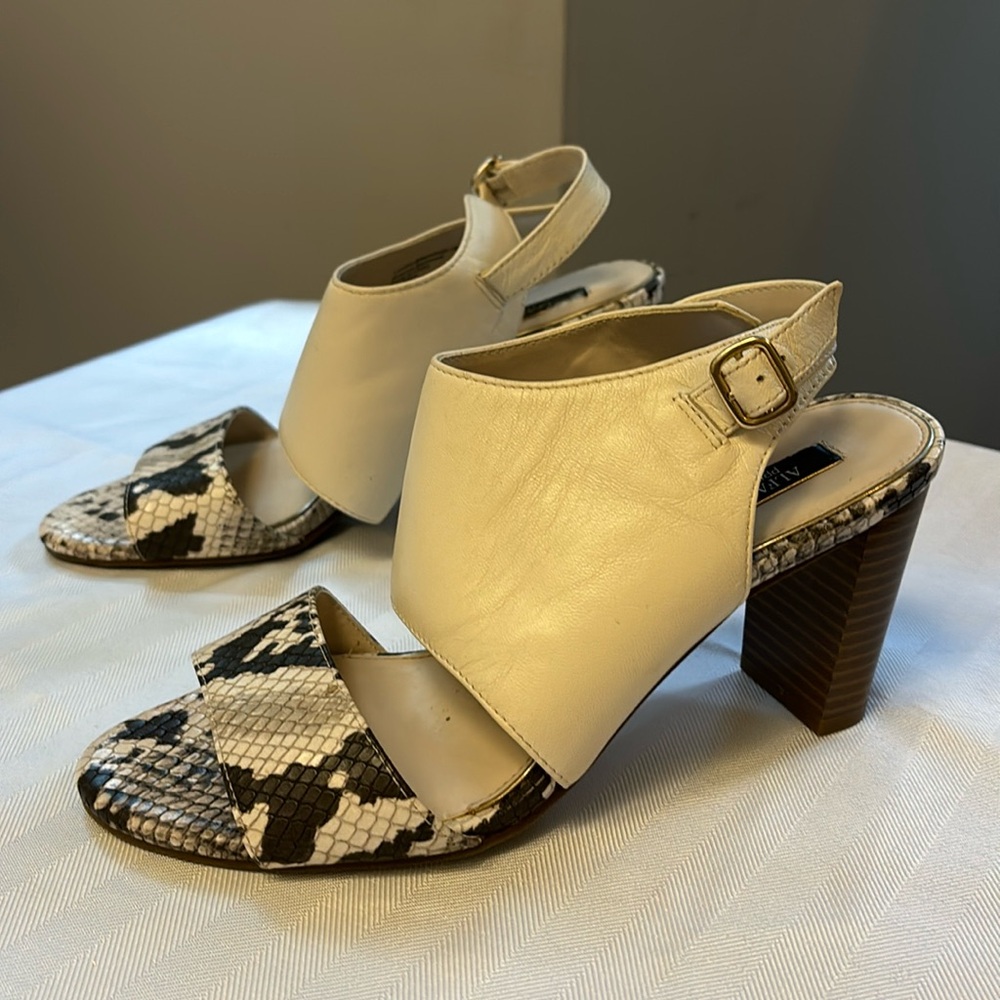 a beautiful high heel and I wear 5 or 6times with denim and dress